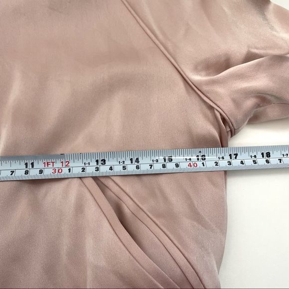 Aritzia Little Moon PINK Acanthella satin bomber jacket - Picture 10 of 13